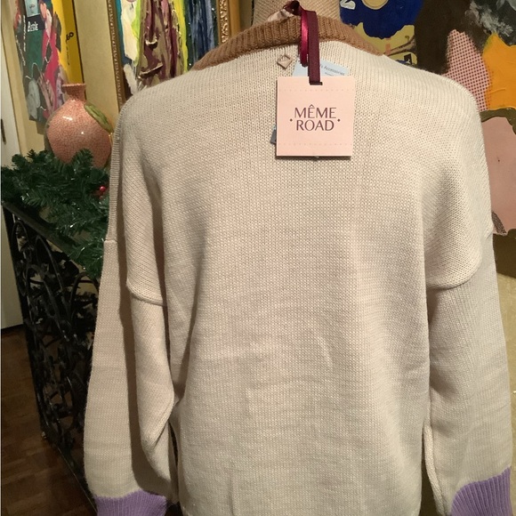 Stylish Beige and Purple Sweater - Picture 5 of 7